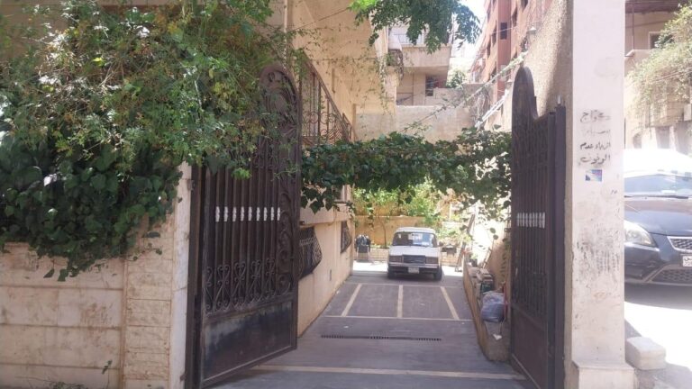 شقة للبيع في قدسيا دمشق ، مساحة 283 متر مربع